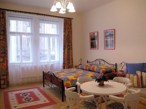 Pragues Rainbow Guest House المظهر الخارجي الصورة