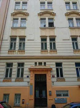 Pragues Rainbow Guest House المظهر الخارجي الصورة